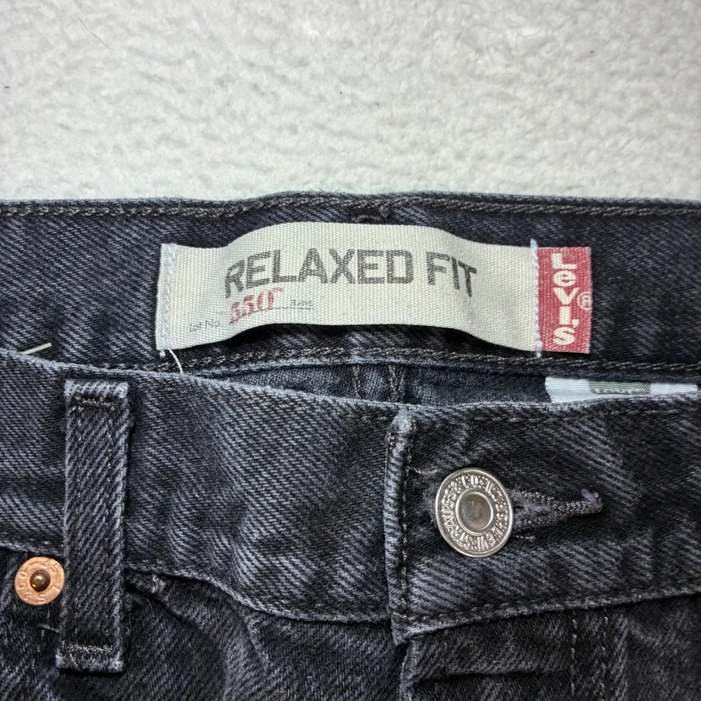 Lot of 2 Vintage Levis 550 Relaxed Jeans Men 33x32 Blue Black Faded Tapered Y2K